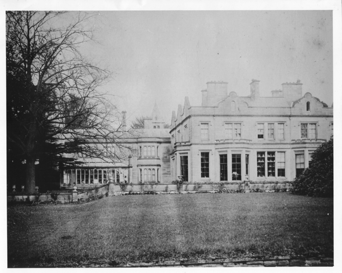 Edmond Castle exterior