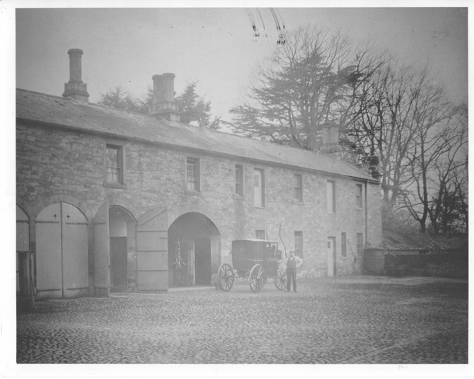 Edmund Castle stables