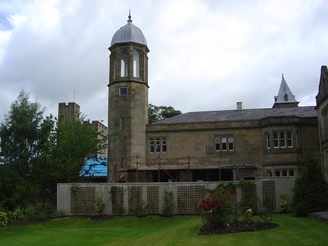 Rear tower of Edmond Castle