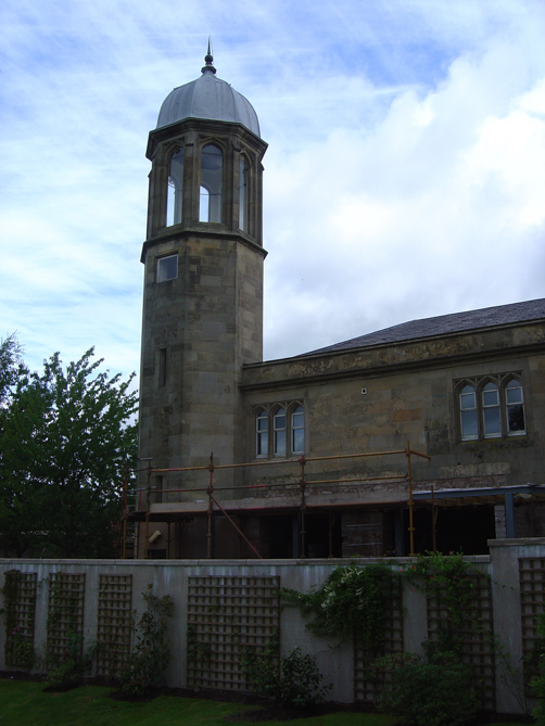 Rear tower of Edmond Castle