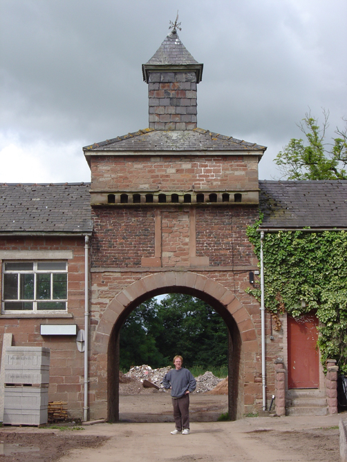 Stable gate of Edmond Castle